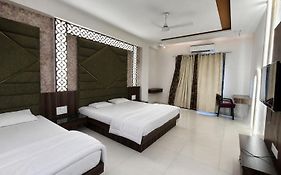 Star Resort